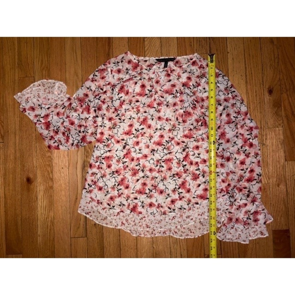 White House Black Market Floral Chifon Ruffle Cuff Blouse Pink Red Size 4 T46-25